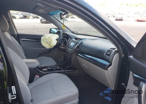 2015 Kia Sorento Lx V6 из США, поврежденный, VIN 5XYKTDA74FG637415